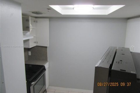 Copropriété à vendre à Miami, Floride: 2 chambres, 84.17 m2 № 1949954 - photo 9