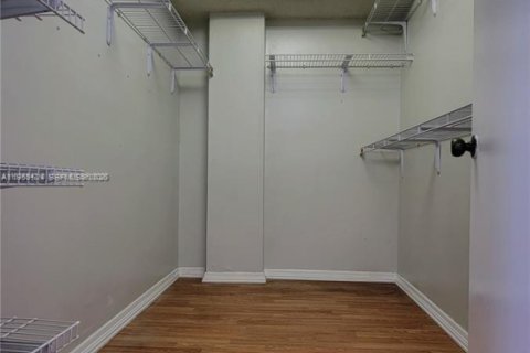 Condominio en venta en Plantation, Florida, 2 dormitorios, 117.06 m2 № 2023729 - foto 9