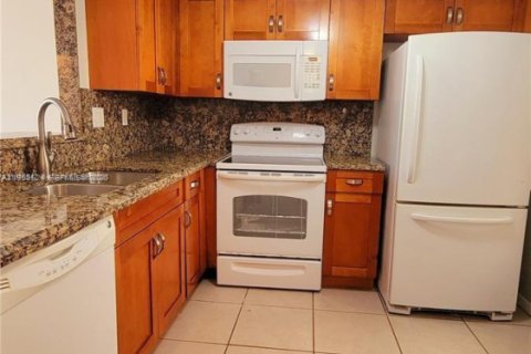 Condominio en venta en Plantation, Florida, 2 dormitorios, 117.06 m2 № 2023729 - foto 4