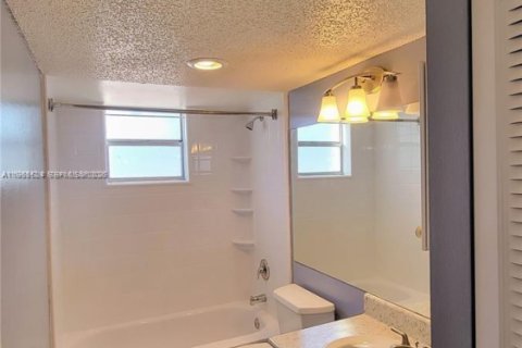 Condominio en venta en Plantation, Florida, 2 dormitorios, 117.06 m2 № 2023729 - foto 7