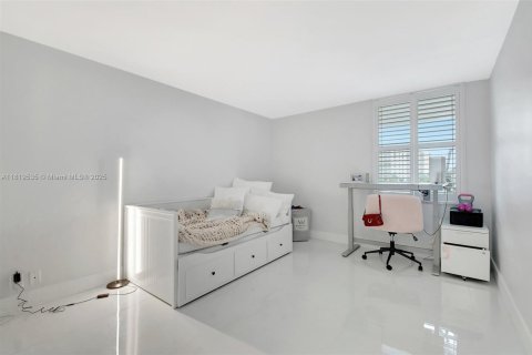 Condominio en venta en Fort Lauderdale, Florida, 2 dormitorios, 106.28 m2 № 1936845 - foto 17
