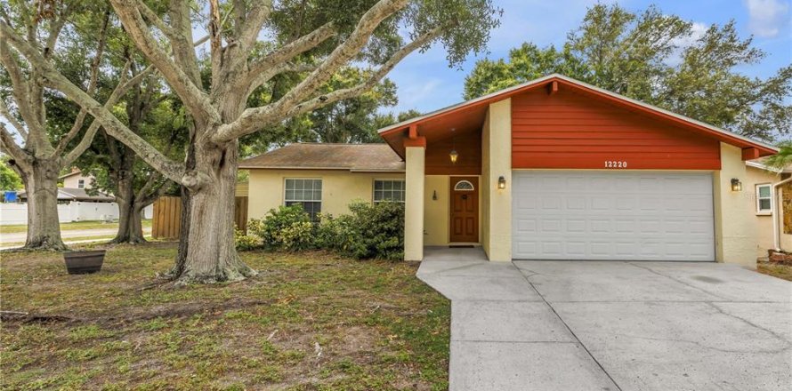 Villa ou maison à Largo, Floride 3 chambres, 186.55 m2 № 2232223
