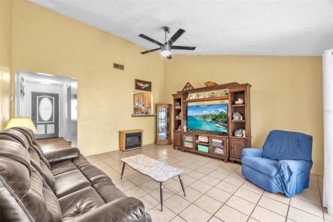 Casa en venta en Brandon, Florida, 3 dormitorios, 102.56 m2 № 1881322 - foto 8