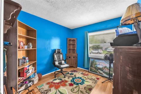 Casa en venta en Brandon, Florida, 3 dormitorios, 102.56 m2 № 1881322 - foto 13