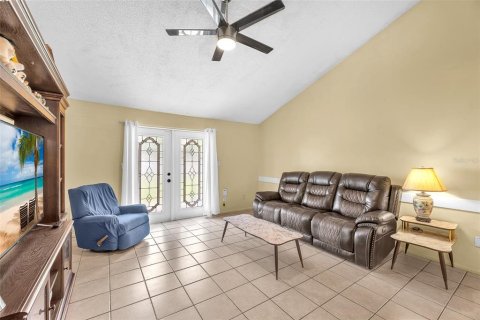 Casa en venta en Brandon, Florida, 3 dormitorios, 102.56 m2 № 1881322 - foto 6