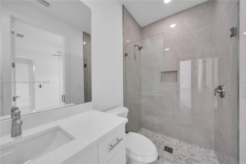 House in Lehigh Acres, Florida 4 bedrooms, 177.63 sq.m. № 1960670 - photo 28