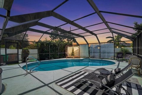 House in Port Charlotte, Florida 2 bedrooms, 103.59 sq.m. № 2221845 - photo 29