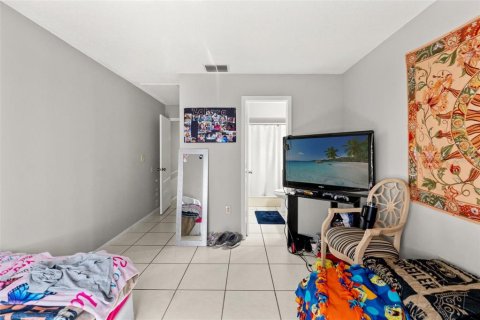 Condo in Spring Hill, Florida, 2 bedrooms  № 1747582 - photo 16