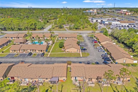 Condo in Spring Hill, Florida, 2 bedrooms  № 1747582 - photo 20
