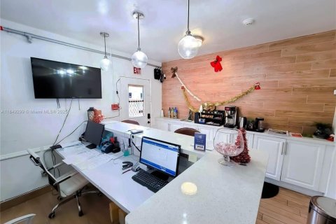 Hotel en venta en Dania Beach, Florida № 1850873 - foto 10