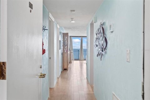 Condo in Daytona Beach Shores, Florida, 2 bedrooms  № 2236218 - photo 8