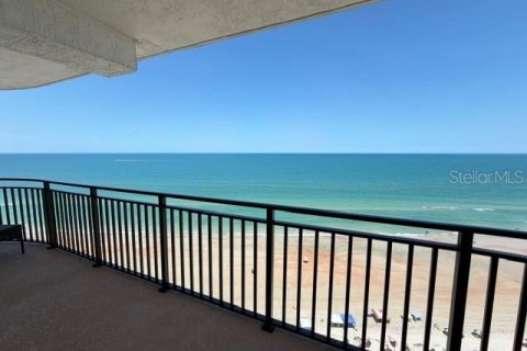 Condo in Daytona Beach Shores, Florida, 2 bedrooms  № 2236218 - photo 5