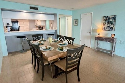 Condo in Daytona Beach Shores, Florida, 2 bedrooms  № 2236218 - photo 16