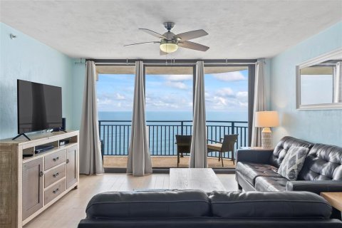 Condo in Daytona Beach Shores, Florida, 2 bedrooms  № 2236218 - photo 10