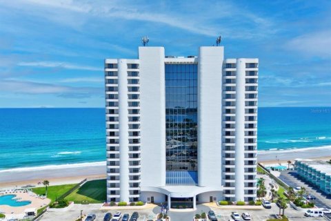 Condo in Daytona Beach Shores, Florida, 2 bedrooms № 2236218