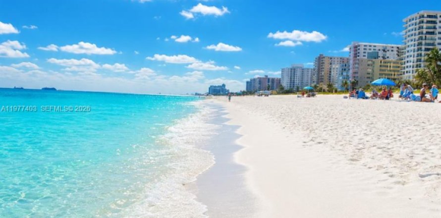 Condo in Lauderdale-by-the-Sea, Florida, 2 bedrooms  № 2169339