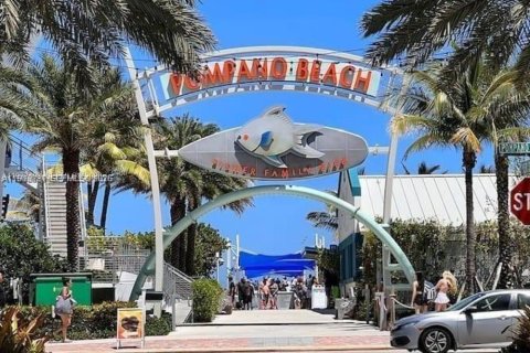 Condo in Lauderdale-by-the-Sea, Florida, 2 bedrooms  № 2169339 - photo 6