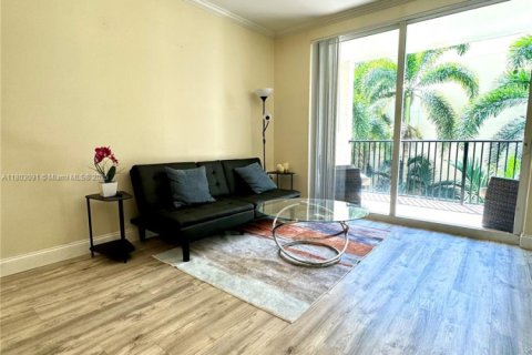 Condo in Sunny Isles Beach, Florida, 1 bedroom  № 1862481 - photo 2