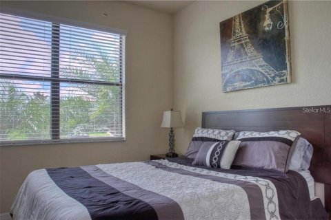 House in Bradenton, Florida 4 bedrooms, 212.47 sq.m. № 1615549 - photo 13