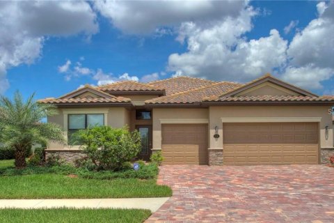 House in Bradenton, Florida 4 bedrooms, 212.47 sq.m. № 1615549 - photo 1