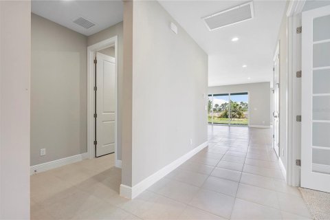Casa en venta en Punta Gorda, Florida, 4 dormitorios, 286.7 m2 № 1880739 - foto 15