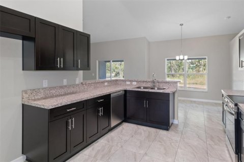 House in Homosassa, Florida 4 bedrooms, 196.95 sq.m. № 1904588 - photo 15