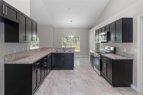 House in Homosassa, Florida 4 bedrooms, 196.95 sq.m. № 1904588 - photo 16