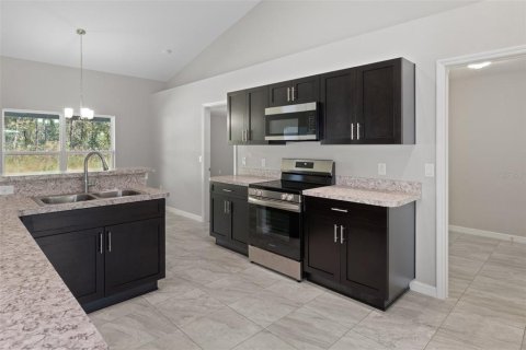 House in Homosassa, Florida 4 bedrooms, 196.95 sq.m. № 1904588 - photo 17