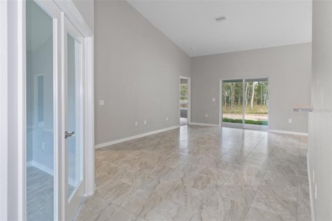 House in Homosassa, Florida 4 bedrooms, 196.95 sq.m. № 1904588 - photo 5