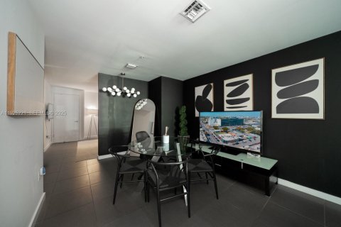 Copropriété à vendre à Miami, Floride: 75.07 m2 № 1983854 - photo 3