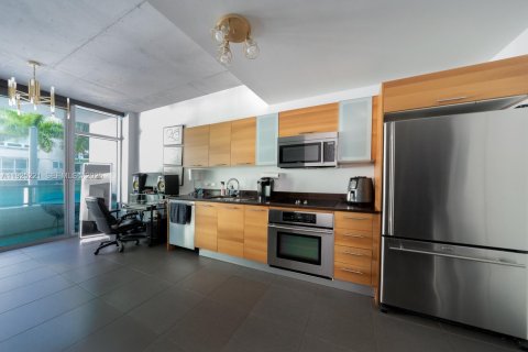 Copropriété à vendre à Miami, Floride: 75.07 m2 № 1983854 - photo 2