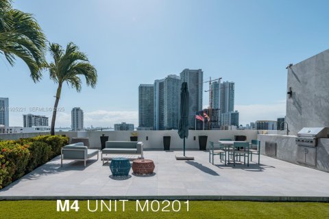 Copropriété à vendre à Miami, Floride: 75.07 m2 № 1983854 - photo 12