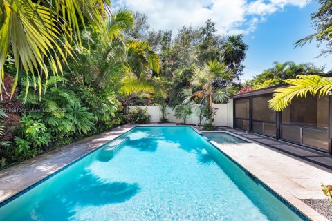 Casa en venta en Biscayne Park, Florida, 3 dormitorios, 172.8 m2 № 1955975 - foto 23