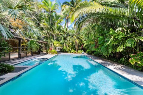 Casa en venta en Biscayne Park, Florida, 3 dormitorios, 172.8 m2 № 1955975 - foto 2