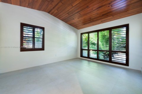 Casa en venta en Biscayne Park, Florida, 3 dormitorios, 172.8 m2 № 1955975 - foto 8