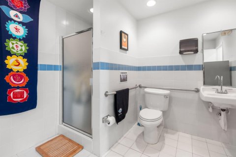 Propiedad comercial en venta en Fort Lauderdale, Florida № 2338100 - foto 11