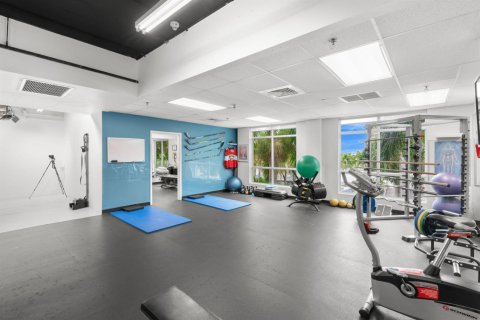 Propiedad comercial en venta en Fort Lauderdale, Florida № 2338100 - foto 8
