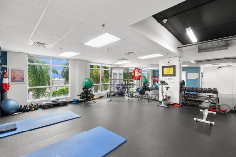 Propiedad comercial en venta en Fort Lauderdale, Florida № 2338100 - foto 10