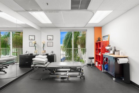 Propiedad comercial en venta en Fort Lauderdale, Florida № 2338100 - foto 16