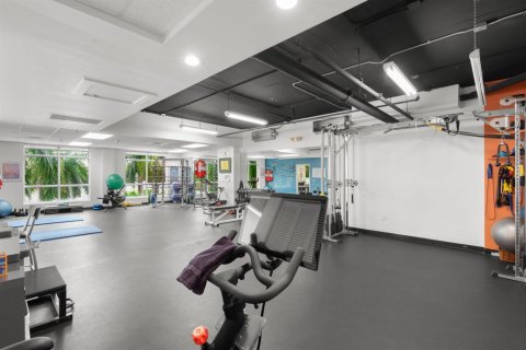 Propiedad comercial en venta en Fort Lauderdale, Florida № 2338100 - foto 5