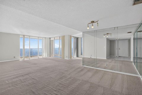 Copropriété à vendre à Pompano Beach, Floride: 2 chambres, 133.78 m2 № 2357495 - photo 5