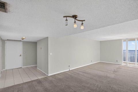 Copropriété à vendre à Pompano Beach, Floride: 2 chambres, 133.78 m2 № 2357495 - photo 11