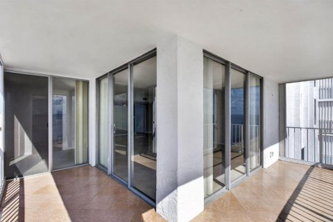 Copropriété à vendre à Pompano Beach, Floride: 2 chambres, 133.78 m2 № 2357495 - photo 14