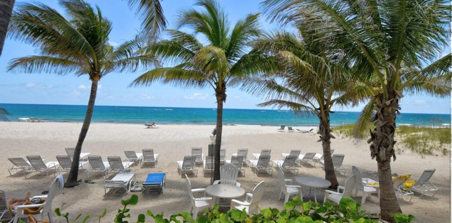 Condo à Pompano Beach, Floride, 2 chambres  № 2357495