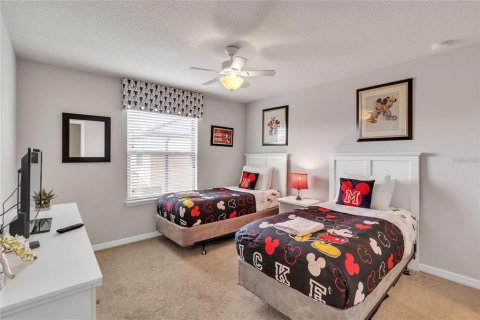 House in Kissimmee, Florida 6 bedrooms, 291.9 sq.m. № 1916907 - photo 12