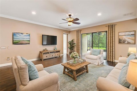 House in Poinciana, Florida 3 bedrooms, 222.41 sq.m. № 1842084 - photo 5