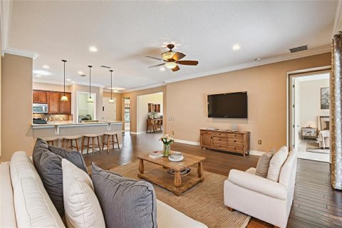 House in Poinciana, Florida 3 bedrooms, 222.41 sq.m. № 1842084 - photo 7