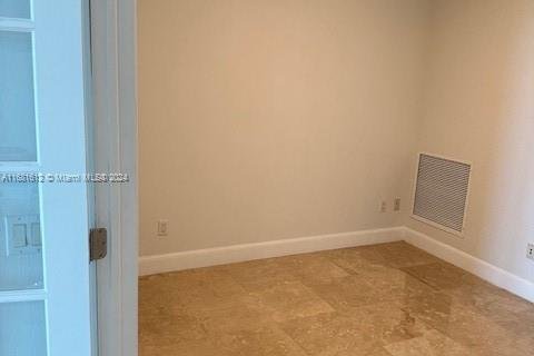 Condo in North Miami, Florida, 2 bedrooms  № 1957591 - photo 22