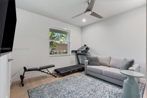 House in Weston, Florida 5 bedrooms, 369.66 sq.m. № 2244404 - photo 22