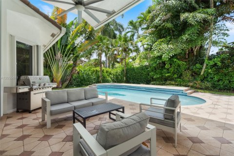 House in Weston, Florida 5 bedrooms, 369.66 sq.m. № 2244404 - photo 27